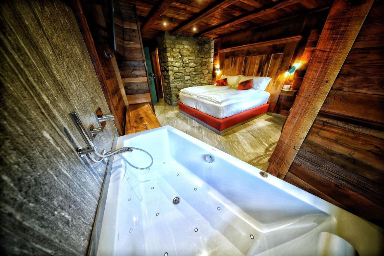 Готель Cafe Quinson Relais De Charme Морже Екстер'єр фото